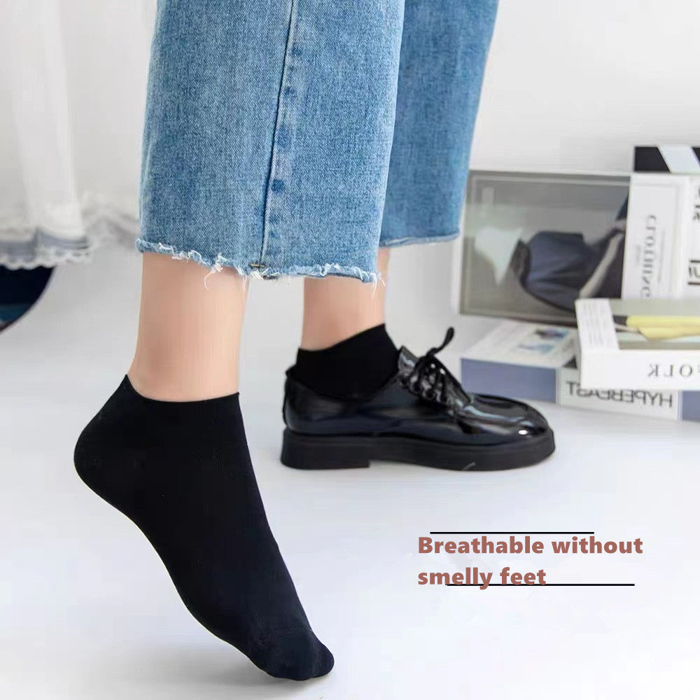 Sweat-absorbent and deodorant cotton socks for men and women