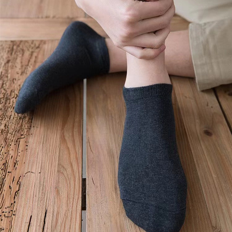 Sweat-absorbent and deodorant cotton socks for men and women